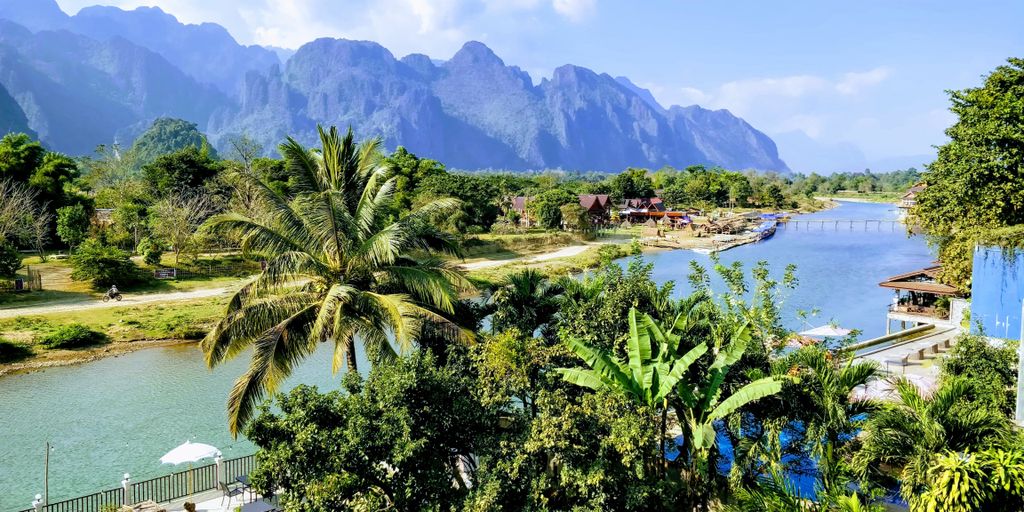 Vientiane to Vang Vieng any hotel