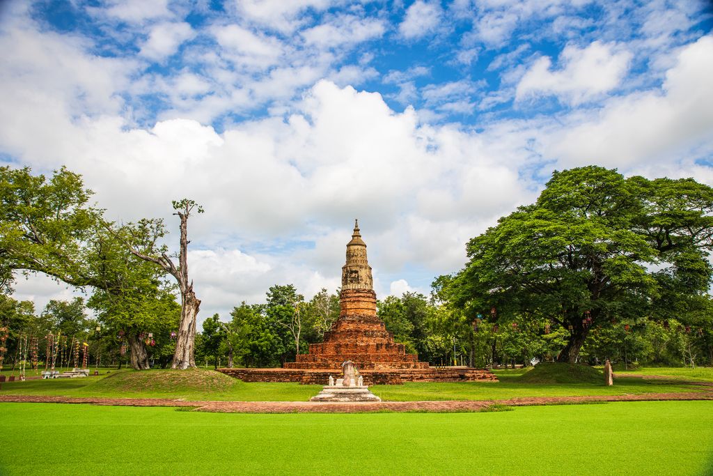 メーサーイ郡からカーラシン バス Thb 1 066です