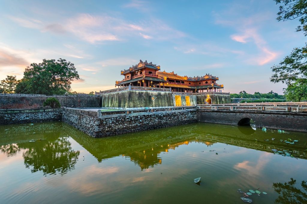 Hoi An ancient town to Hue City Center