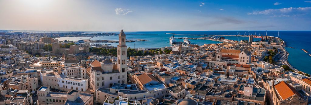رحلات جوية من بادوفا إلى Bari (BRI)