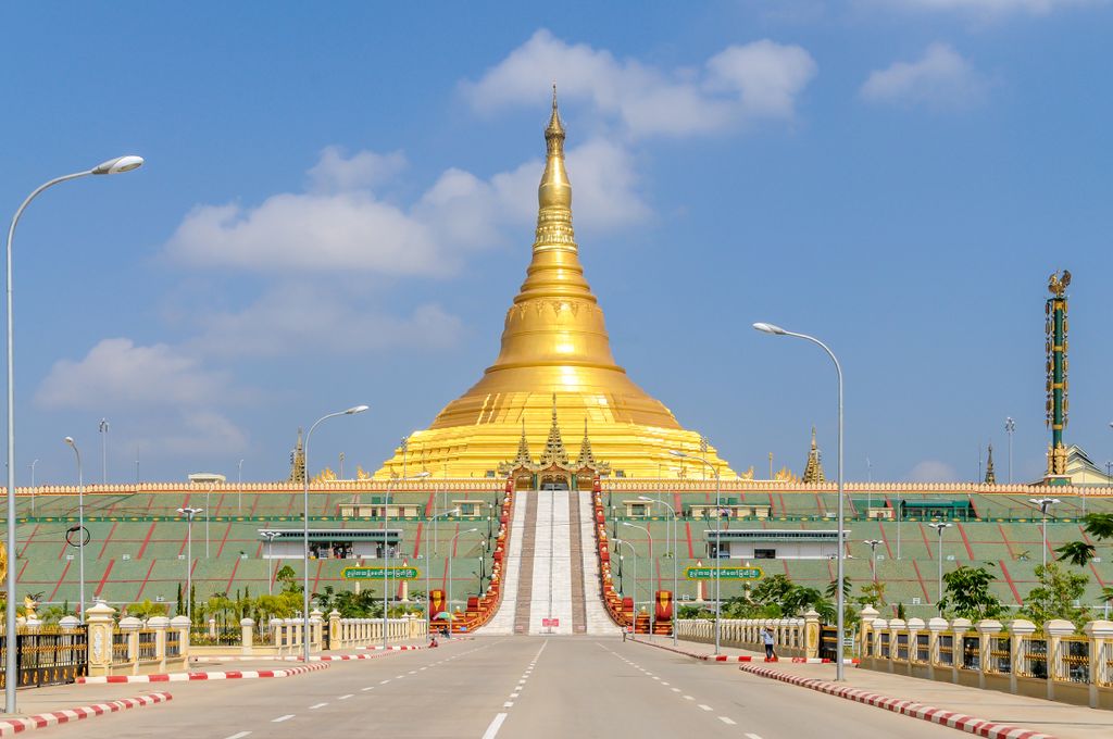 Yangon a Naypyitaw